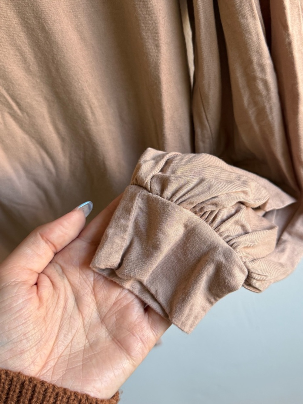 Blue Blush Tan Long Sleeve Low Cut Bodysuit size Medium - Picture 3 of 6
